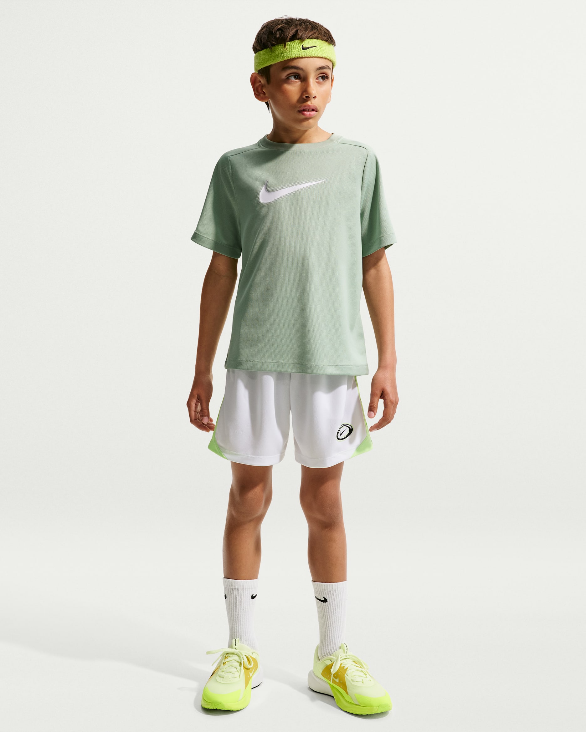タイニーリーコンTNRCN ALL OR NOTHING SHORTSカーキ L Nike Multi Older Kids' (Boys') Dri-FIT Knit Shorts. Nike LU